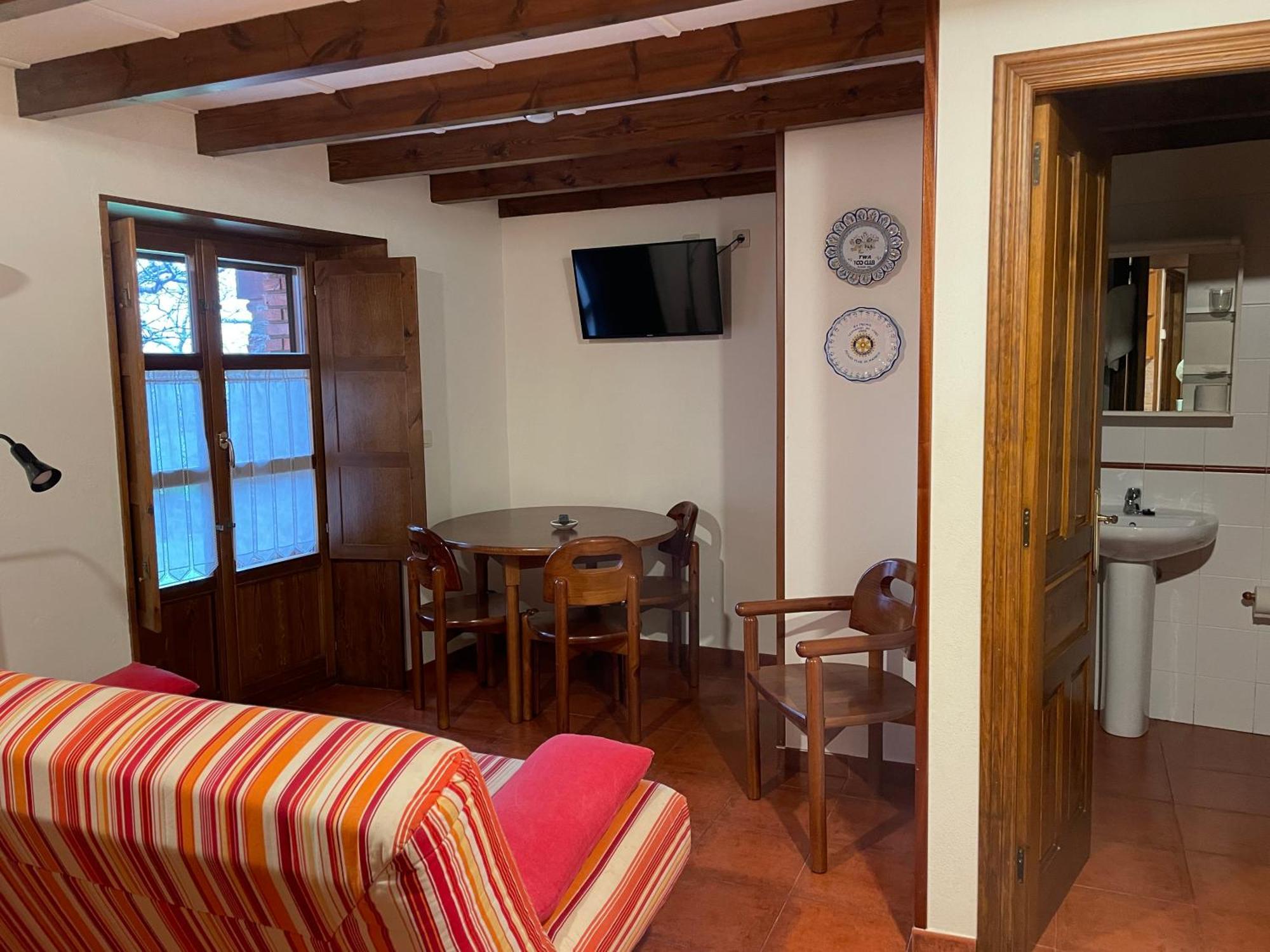 Apartamentos El Cueto De Los Collado Villanueva de Pria Ngoại thất bức ảnh