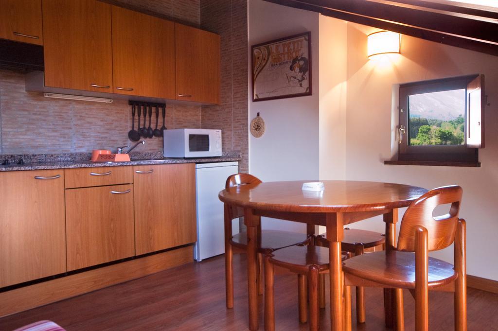 Apartamentos El Cueto De Los Collado Villanueva de Pria Ngoại thất bức ảnh
