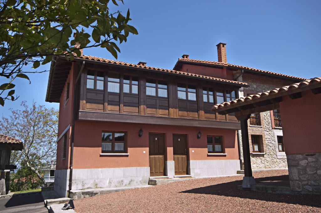 Apartamentos El Cueto De Los Collado Villanueva de Pria Ngoại thất bức ảnh